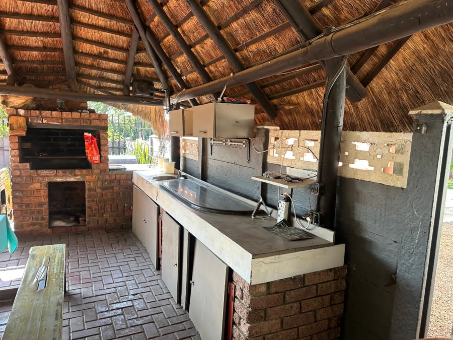 4 Bedroom Property for Sale in Safari Gardens North West